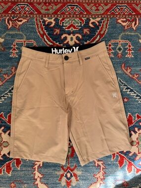 NWOT Hurley Dress Golf Chino Walking Shorts, Size 28